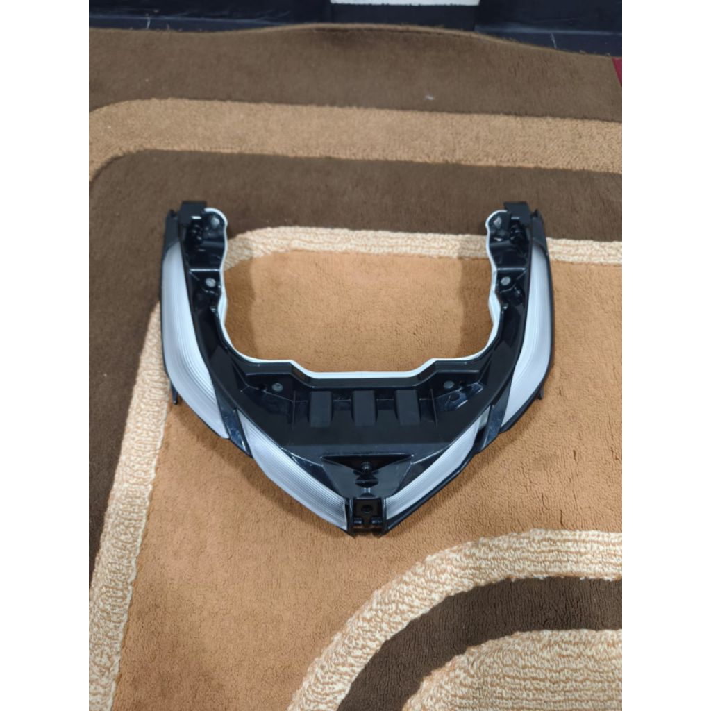 FRAME ALIS REFLEKTOR LAMPU DEPAN SET AEROX 155 NEW ORIGINAL SECOND 2021 2024