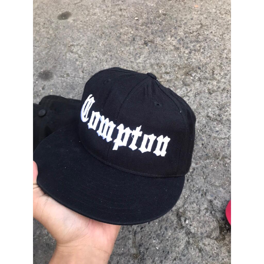 topi compton