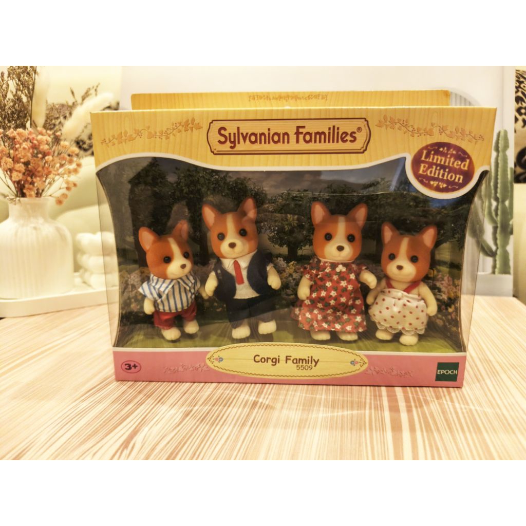 Sylvanian Families Corgi Family 35th Limited Edition