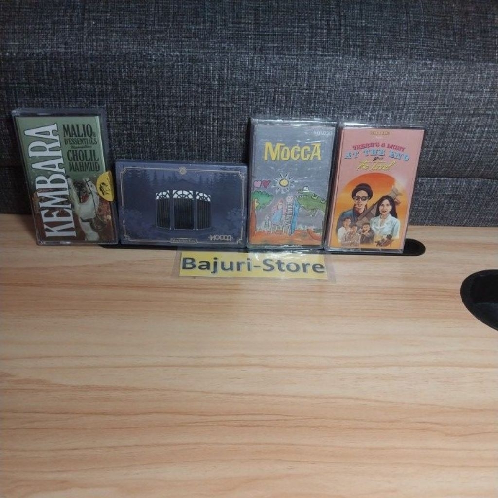 Kaset Pita "Maliq & D'Essentials with Cholil Mahmud"  "Mocca" /All Single Album/Segel/Sealed/Origina