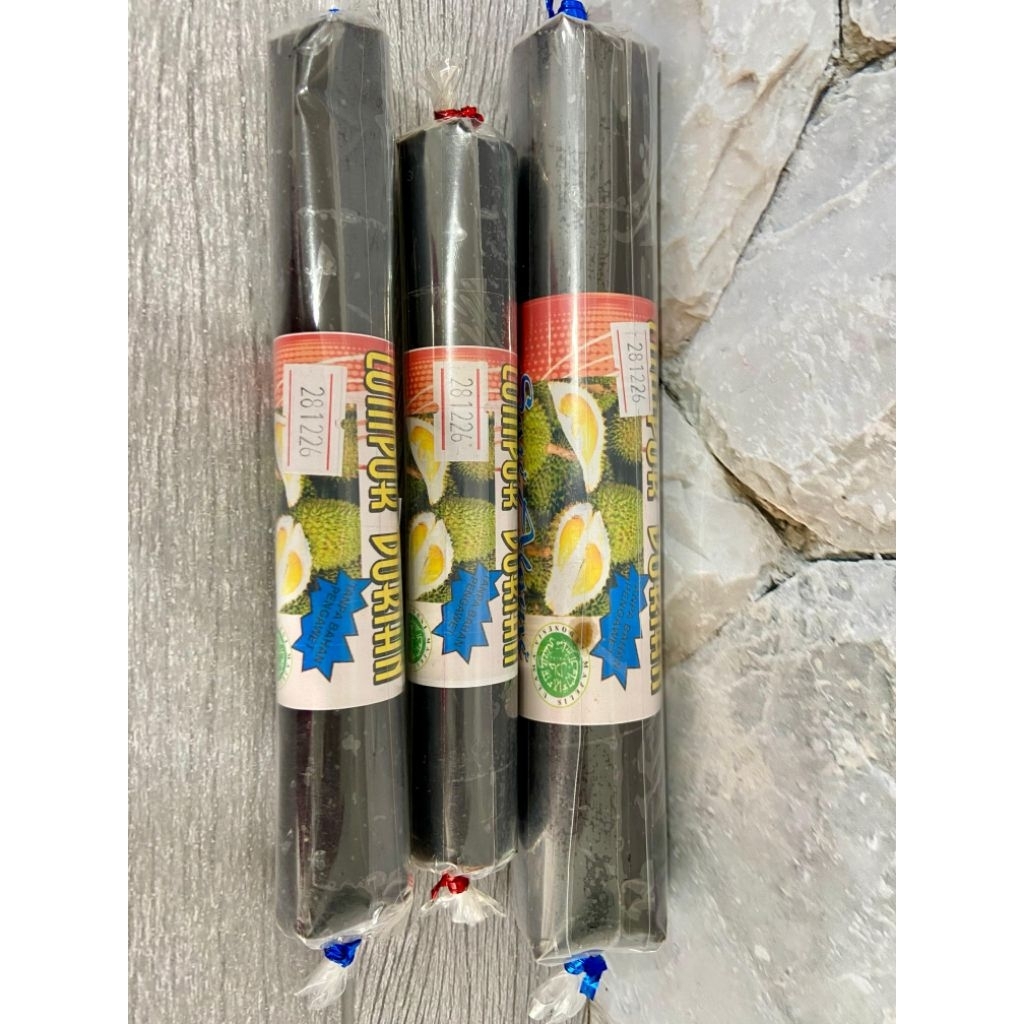 

Lumpok durian sari alami besar dan kecil