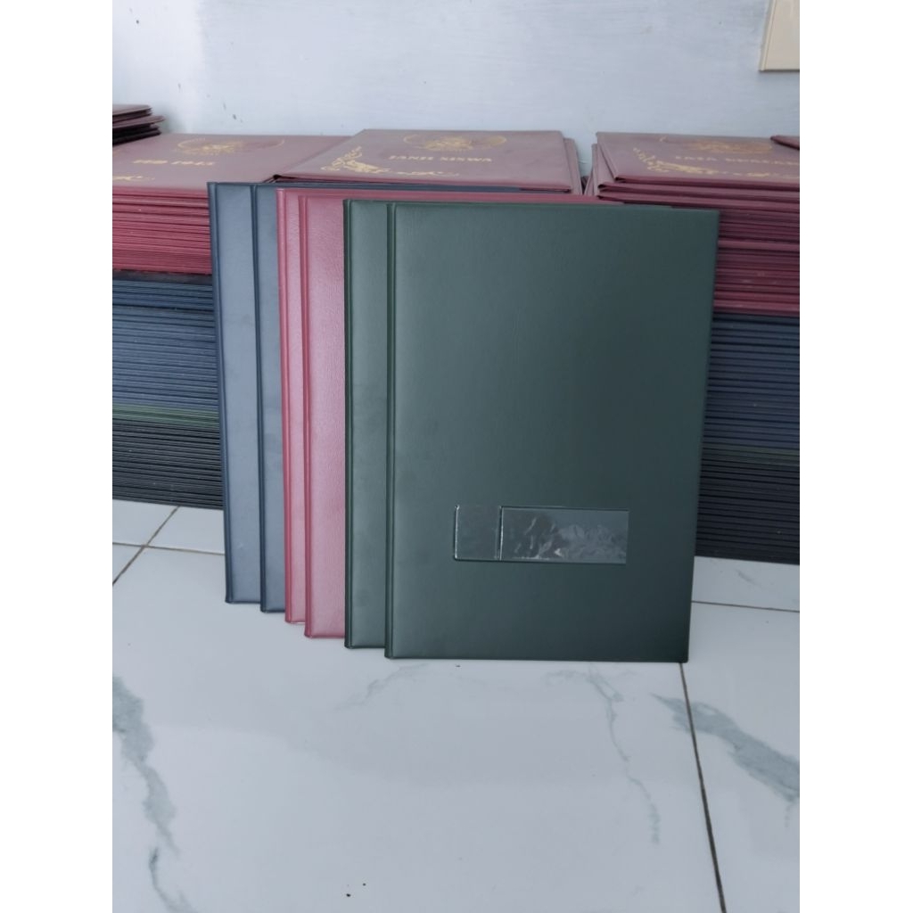 

Map Polos || Sampul Polos, Isi 10 Lembar (Hijau Tua)