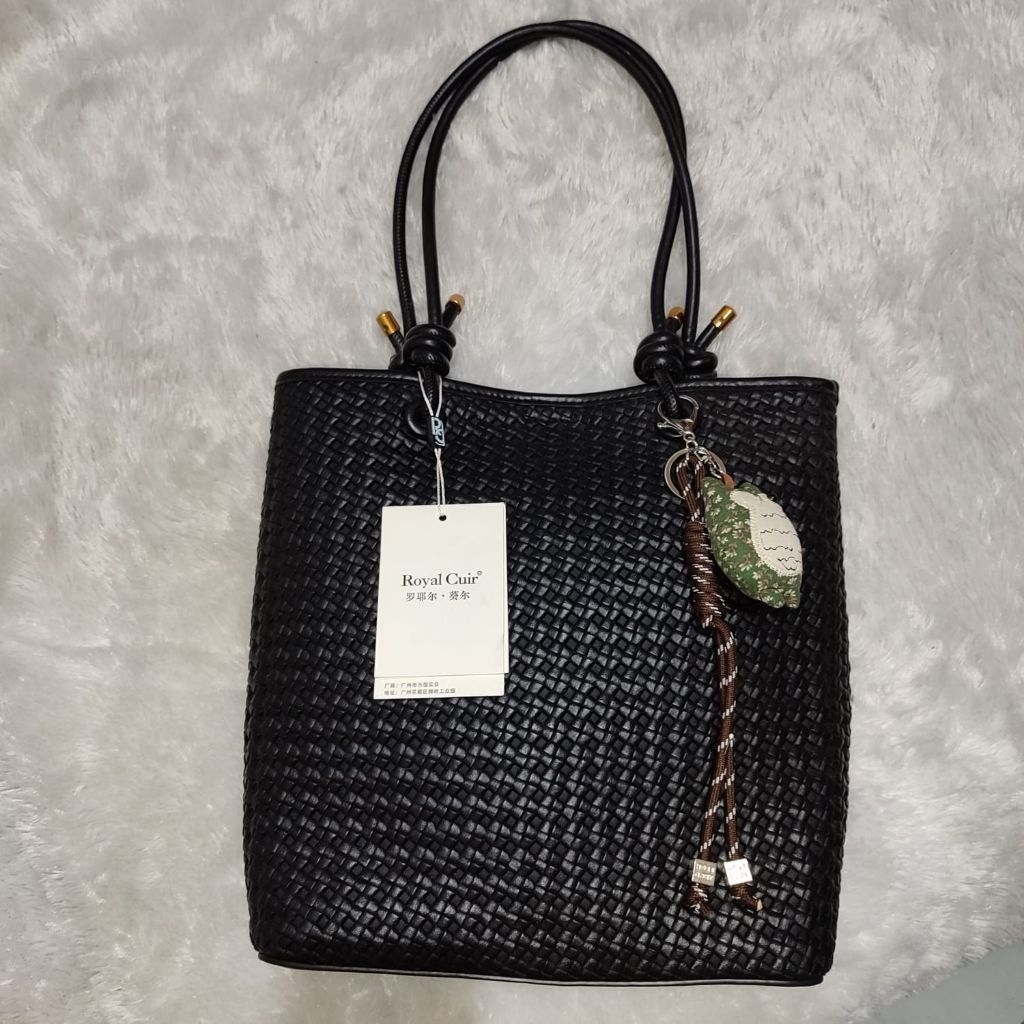 SALE ROYAL CUIR TAS TOTE ANYAM