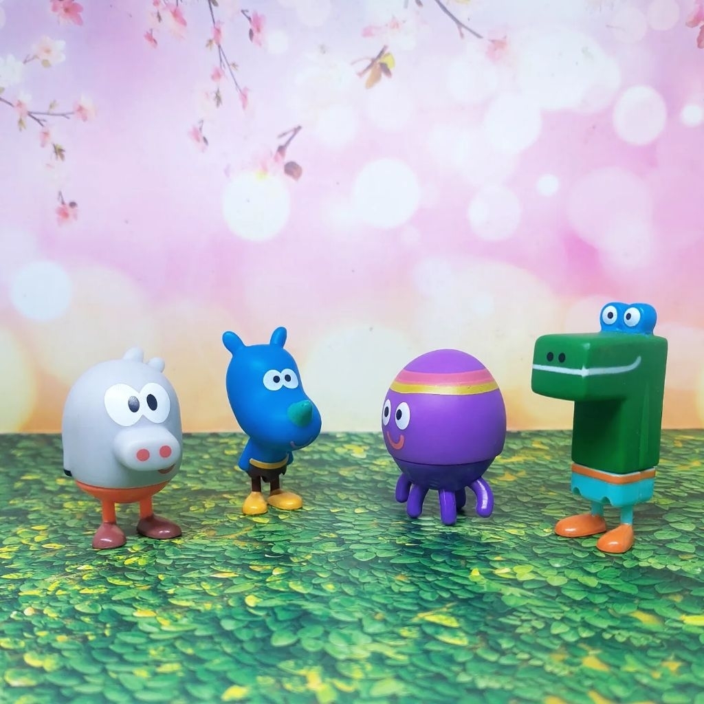 Hey Duggee Figure Set 4pcs Roly, Tag, Betty, Happy second preloved mainan