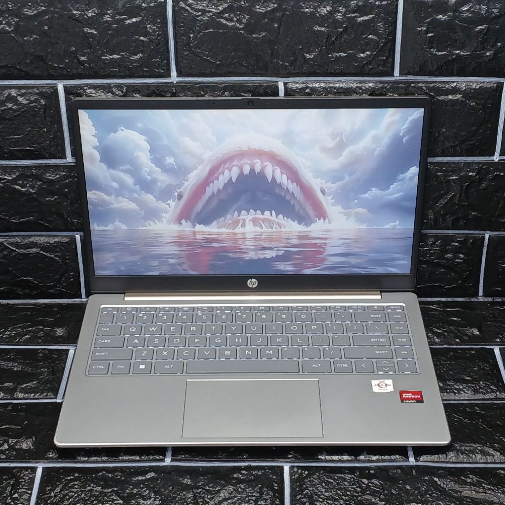 Laptop HP 14-em0223au AMD Athlon Silver 7120U 8/512GB