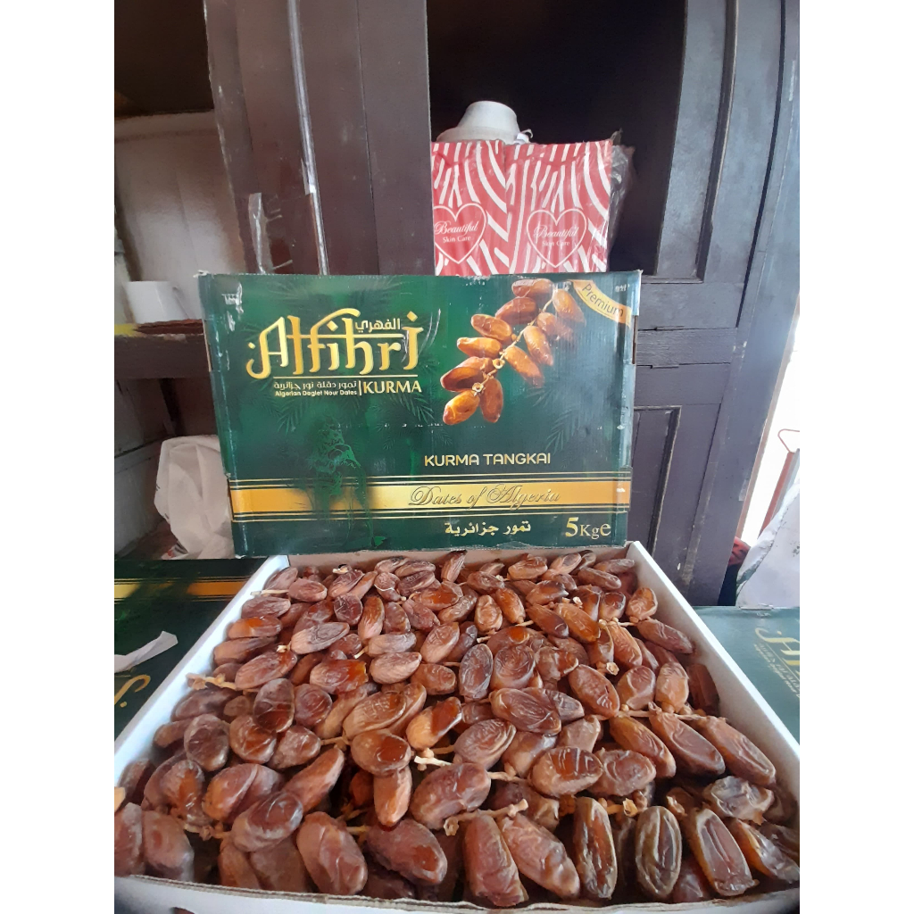 

Kurma 5kg, Kurma 5kg Tangkai Murah, Kurma tunisia tangkai 5kg, AL-FIHRI 5KG