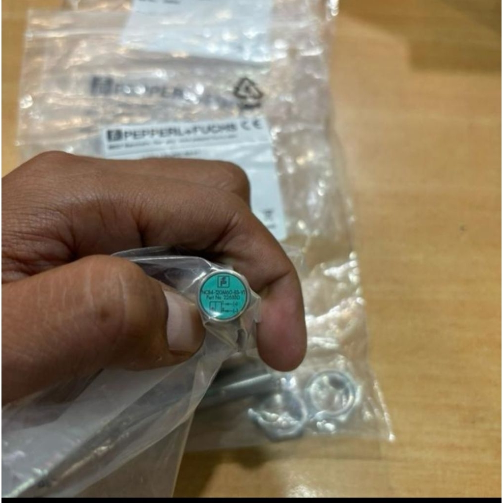 PEPPERL+FUCHS NCB4-12GM60-B3-V1 PROXIMITY SWITCH