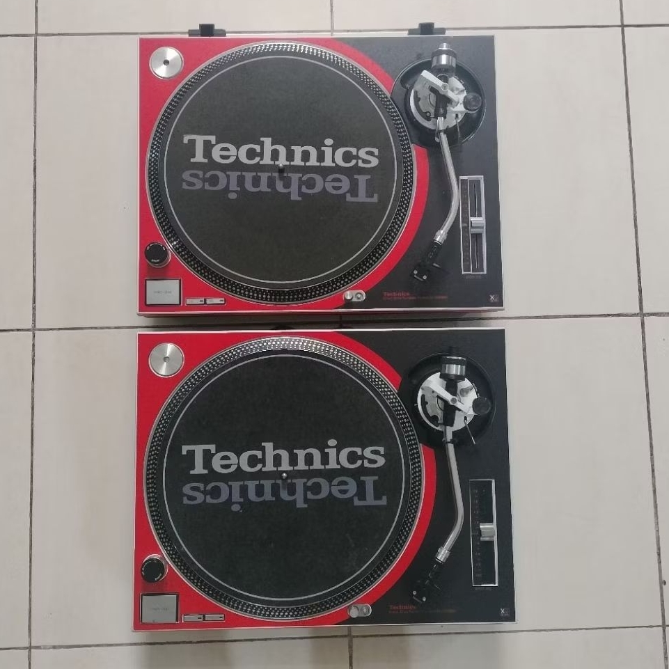 Turntable DJ Technics SL-1200MK2 Custom Red