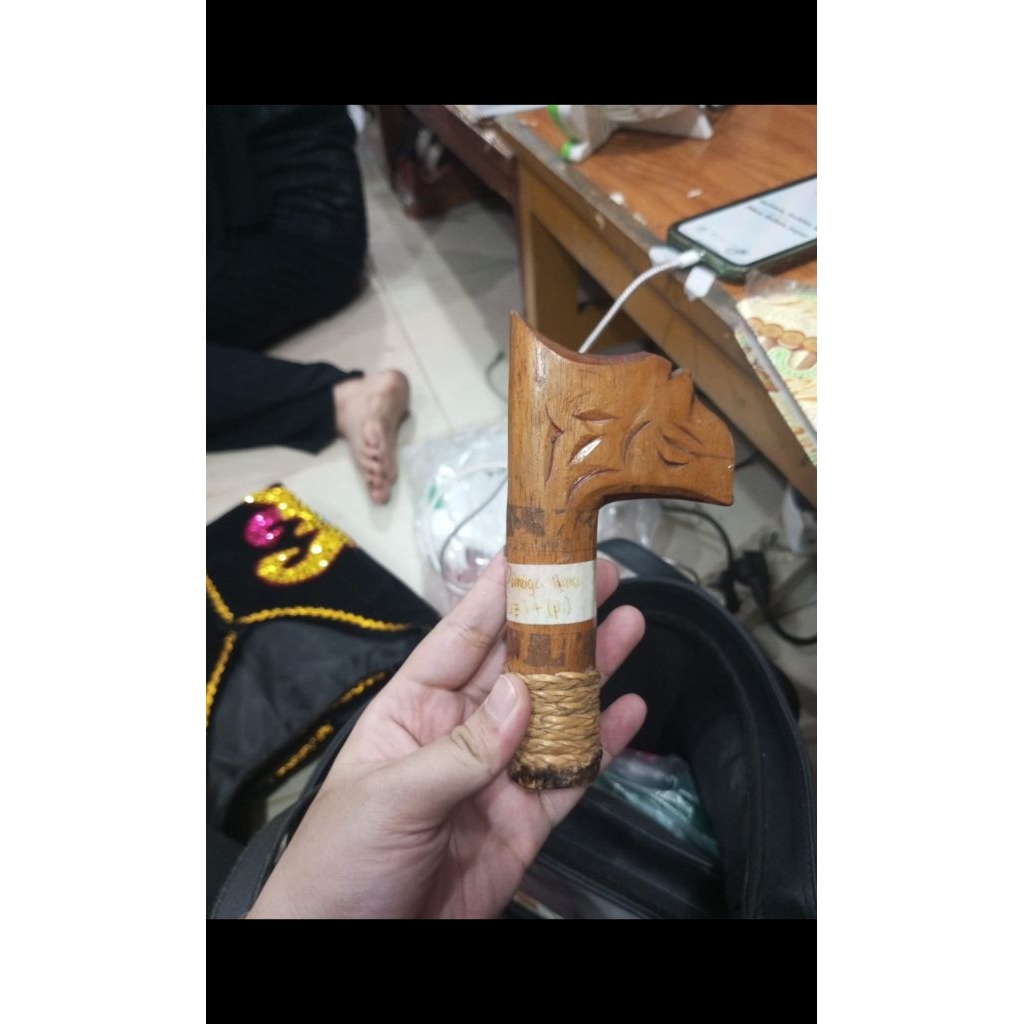 HIASAN GAGANG MANDAU KAYU