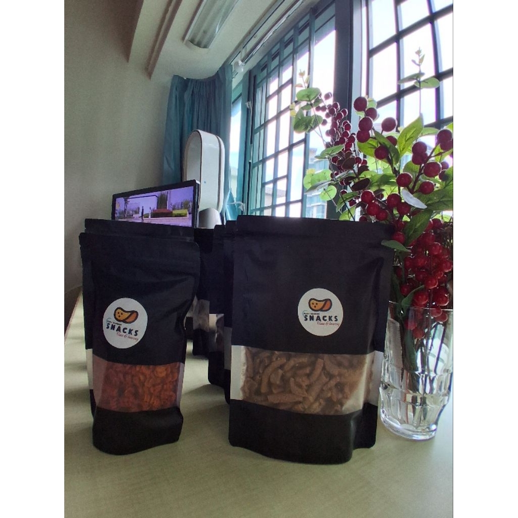 

usus krispy,basreng pedas dan original,makaroni pedas