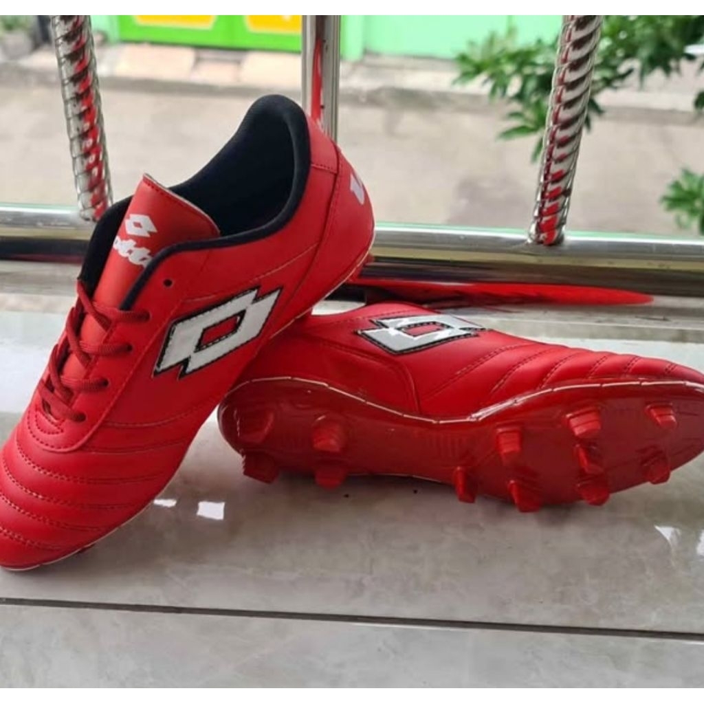 sepatu bola kulit lotto,sol sudah dijahit