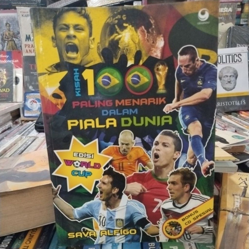 BUKU ORIGINAL KISAH 100 PALING MENARIK DALAM PIALA DUNIA