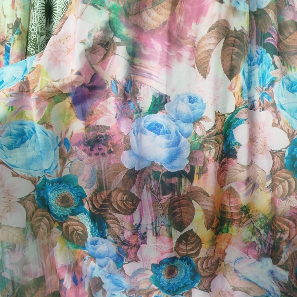 Kain Satin Silk Motif Bunga Mawar – Elegan & Lembut - Per 0,5 meter - Kain Satin Silk Printing Flora