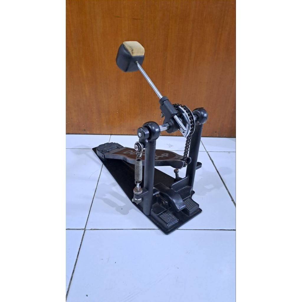 single pedal Dw4000 drum pedal