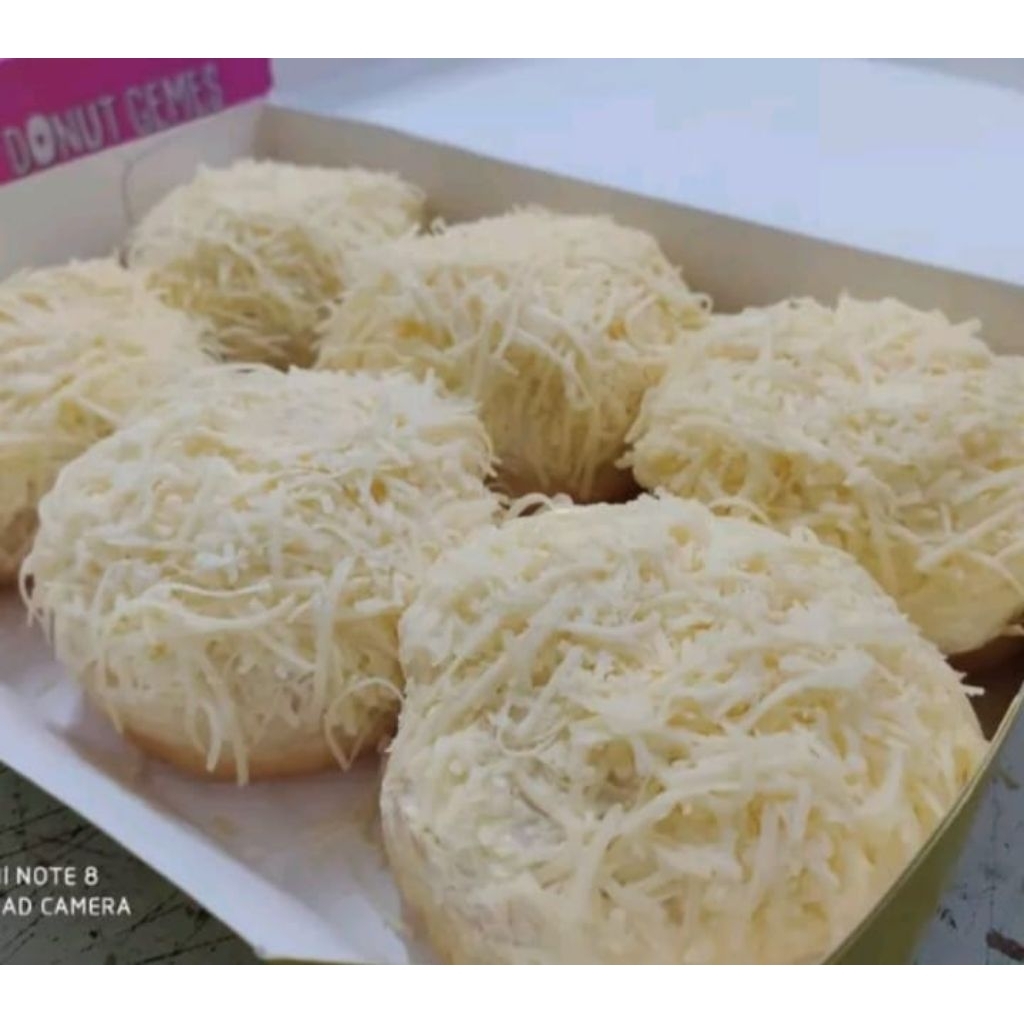 

Donut kentang jumbo topping keju milk