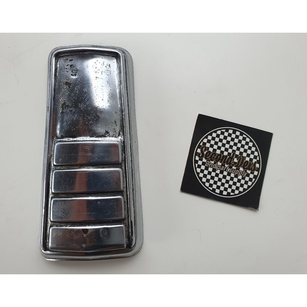 Emblem panel c70 original