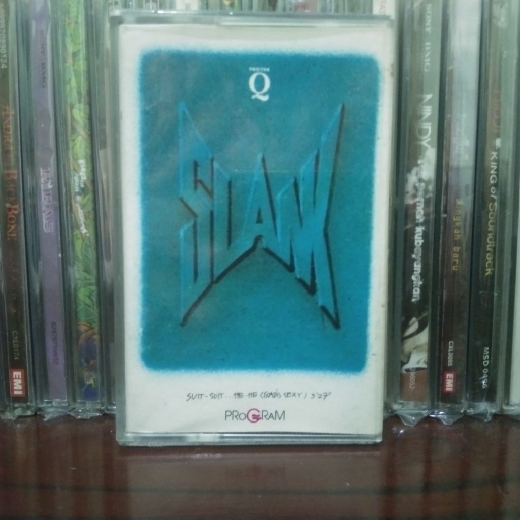 Kaset Pita Slank Suit Suit Hehe (Gadis sexy)