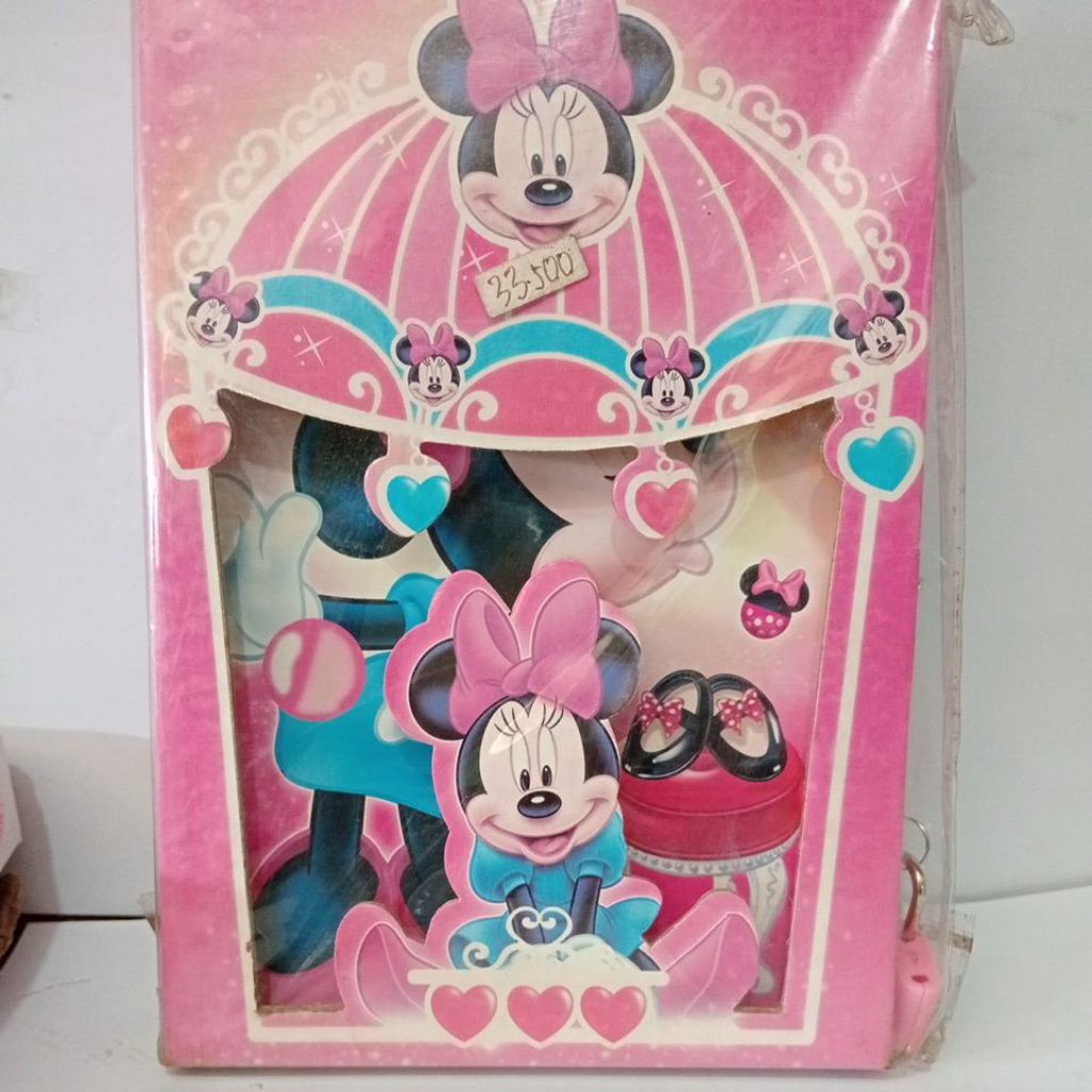 

Buku Catetan Atau diary Gambar Miki mouse besar Rp 33.500