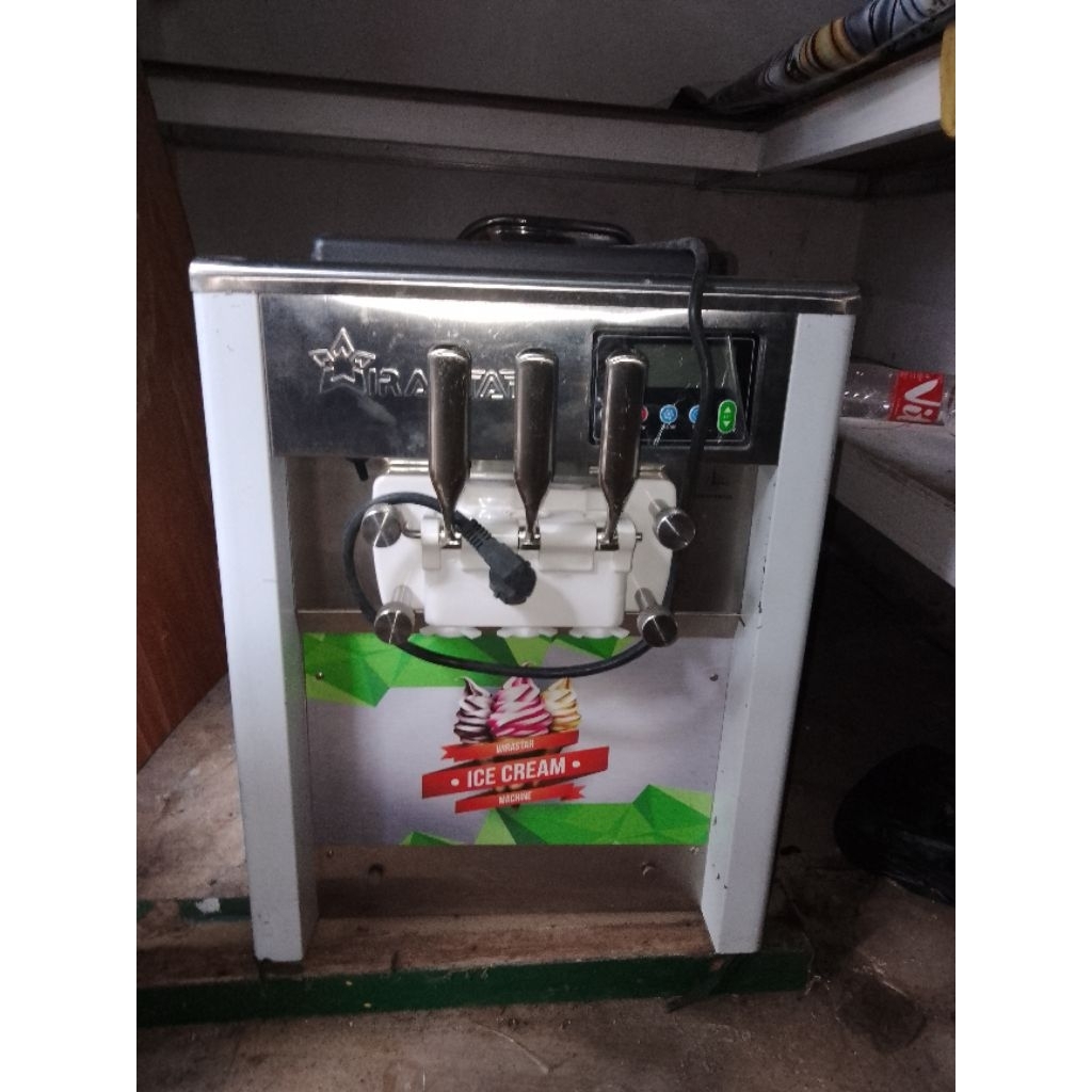 mesin soft ice cream 3 tuas second like new WIRASTAR