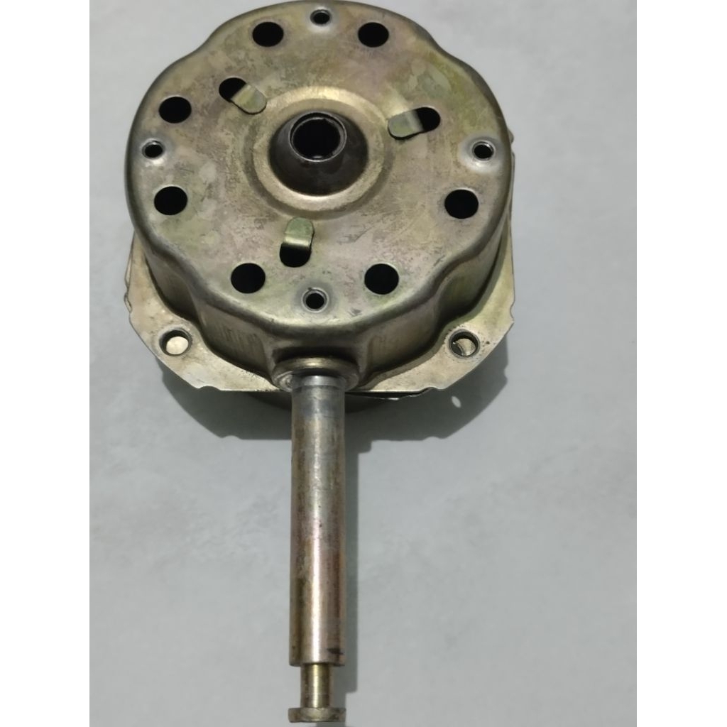 TUTUP DINAMO KIPAS ANGIN KRISBOW EFD-40SF