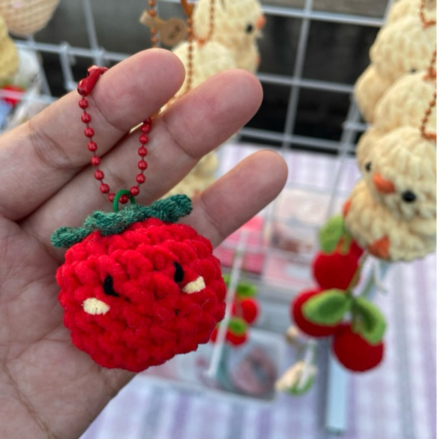Tomato Amigurumi . Tomato Keychain