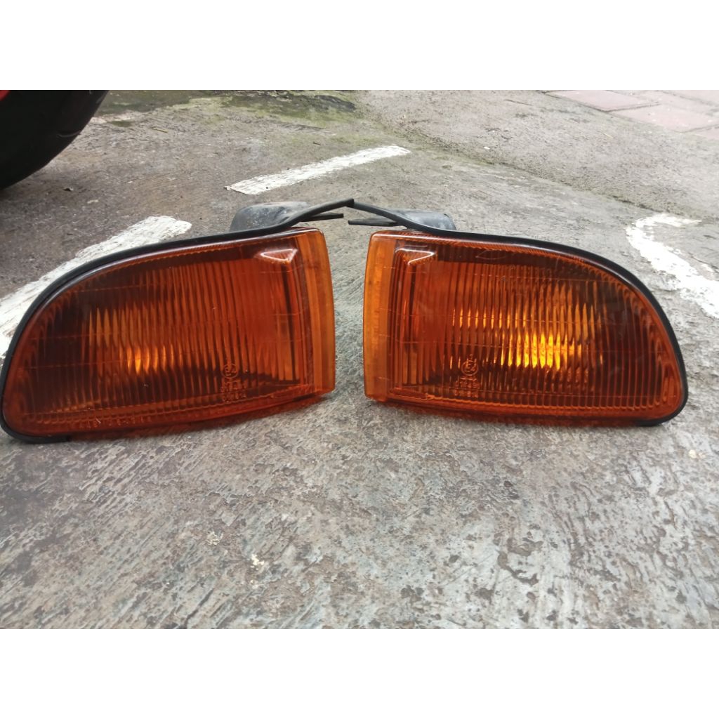 Lampu Sein Mitsubishi Galant Hiu V6 2.4