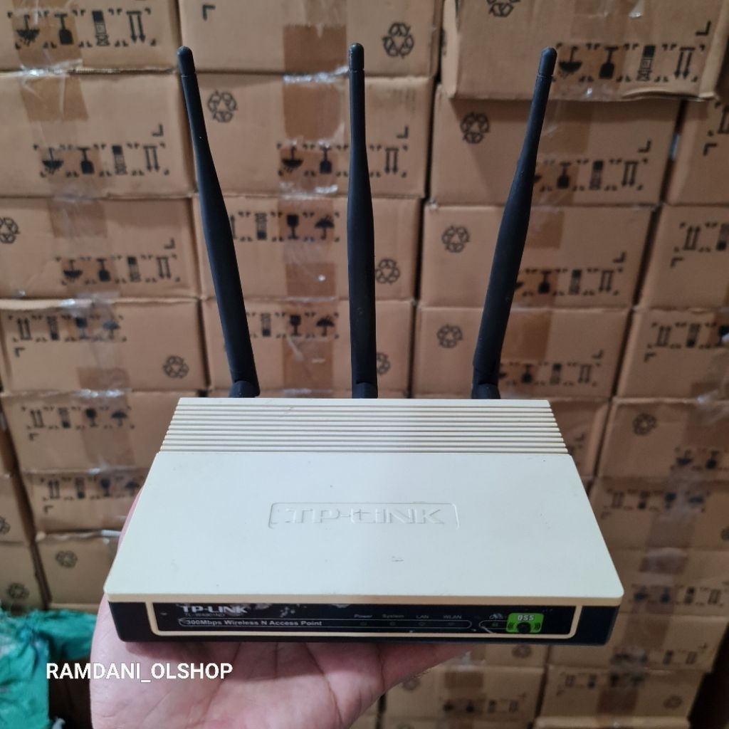 TPLINK TL-WA901ND 300Mbps Wireless N Acess point tembak menembak wifi