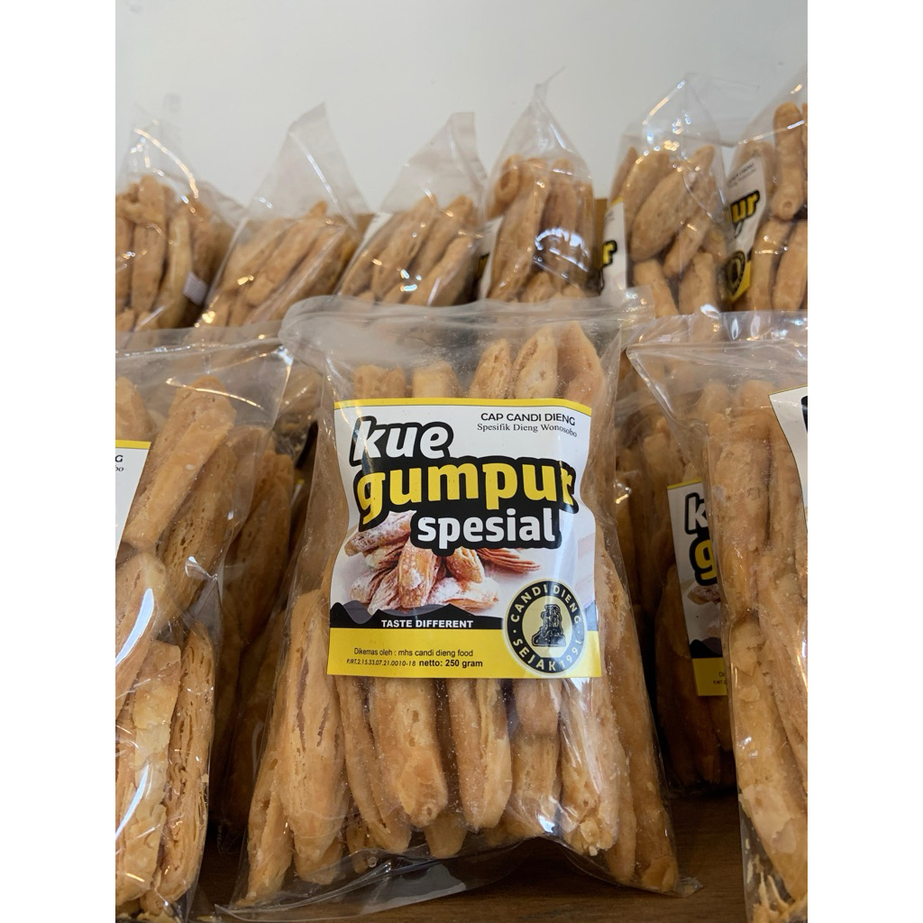 

kue gumpur