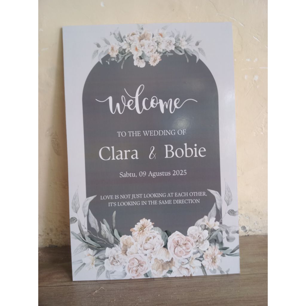 Papan nama wedding