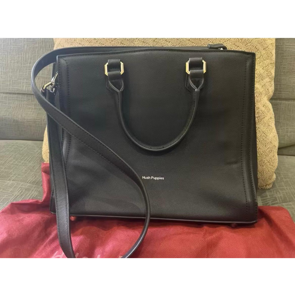 Preloved Tas Hush Puppies