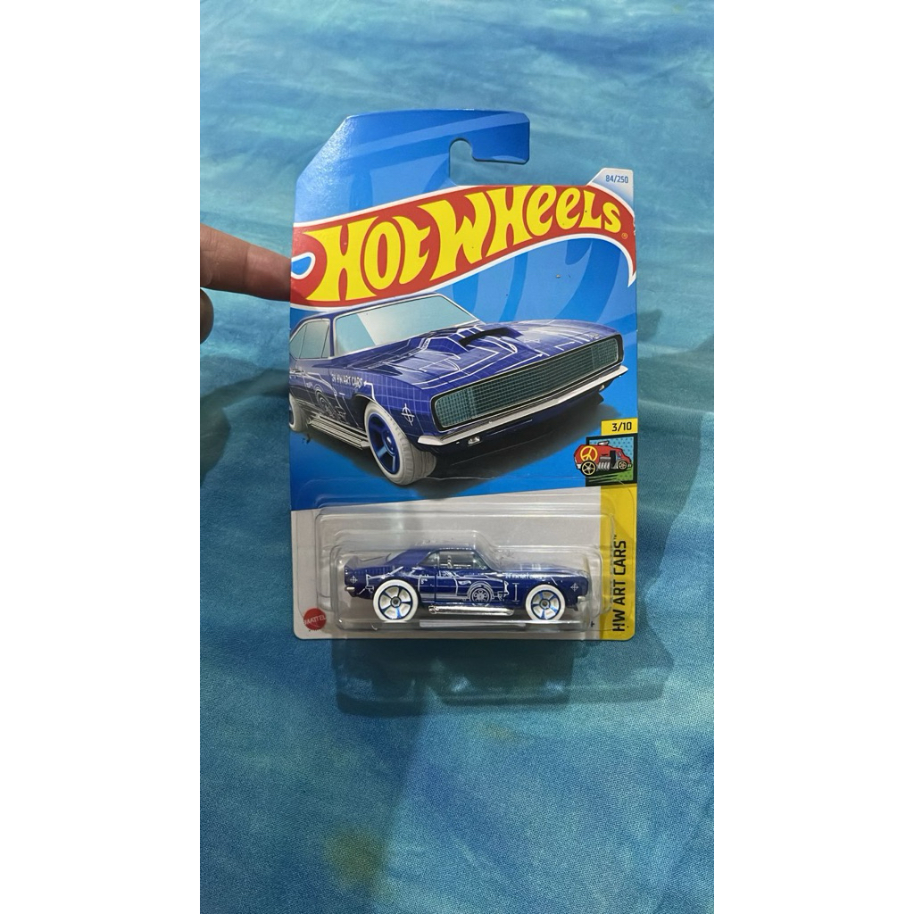 Hot Wheels '67 CAMARO