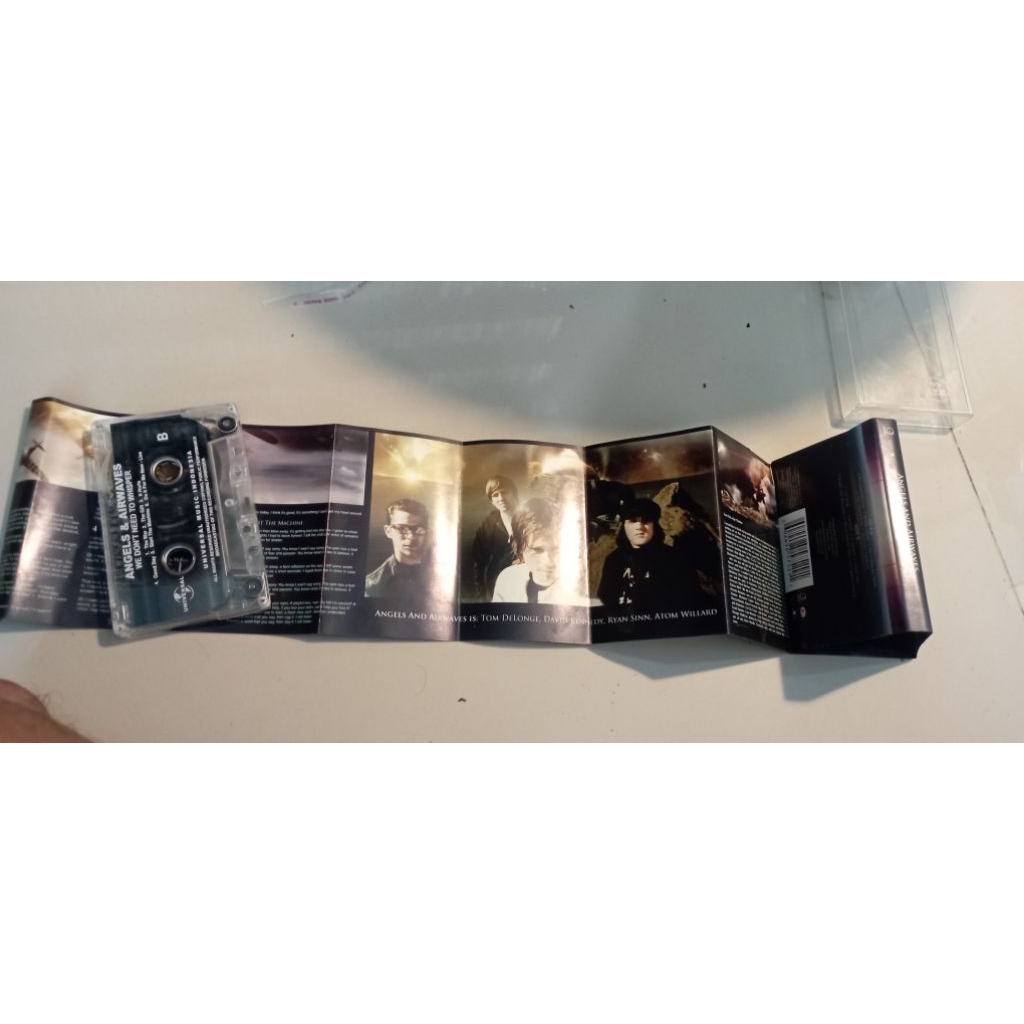 KASET PITA ANGELS & AIRWAVES