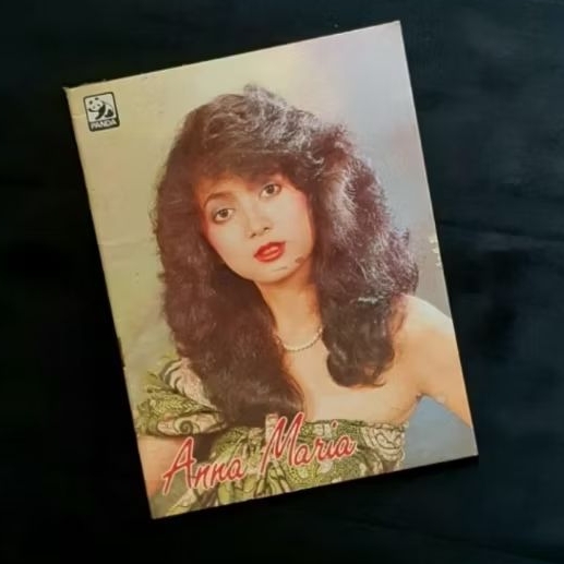 

Buku Tulis Sampul Gambar Artis Jadul