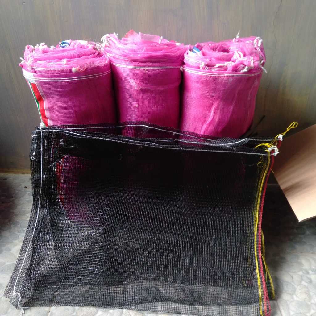 Karung BEKAS dan BARU Bungkus Kelengkeng/ Brongsong Buah/ Jaring Bungkus Kelengkeng - Isi 10 lembar