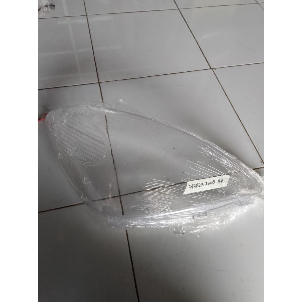 Mika lampu depan Avanza Xenia 2007/2010(kanan)