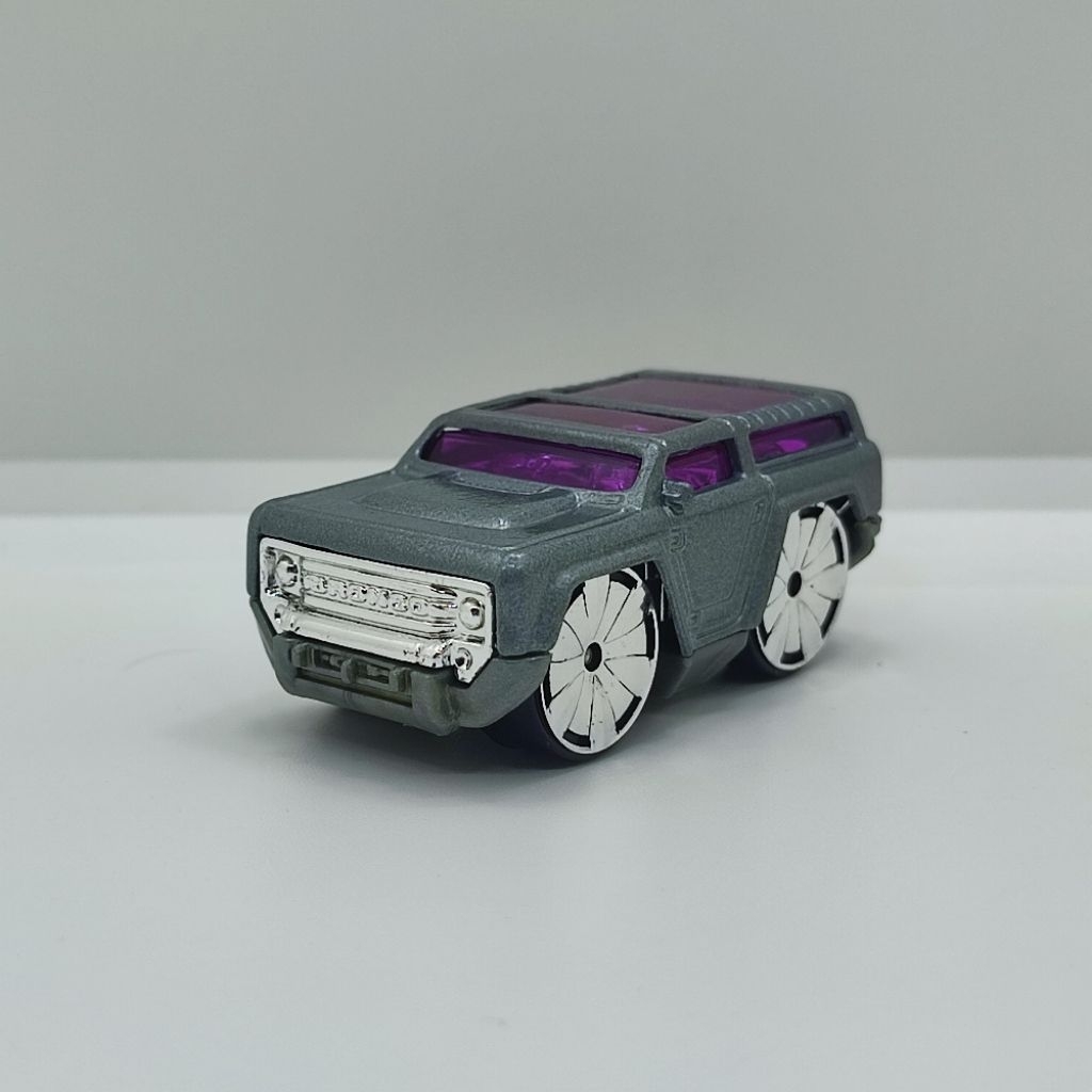 LOOSE Diecast Hot Wheels FORD BRONCO CONCEPT BLINGS 2005 FIRST EDITIONS Mainan Anak Mobilan Murah Le