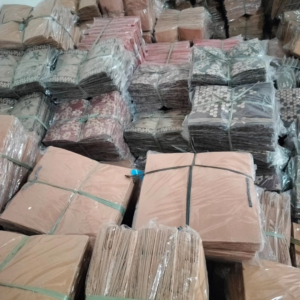 

tas paperbag motif dan polos coklat kraf 125gsm