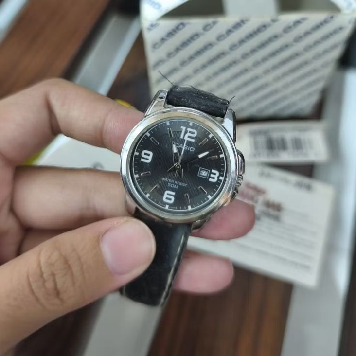 Jam Tangan Casio strap kulit