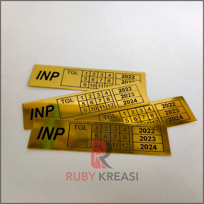 

custom plat nama kuningan