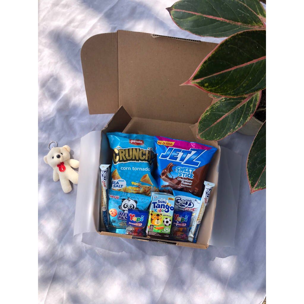 

gift box snack cewe cowo,kado,hampers murah