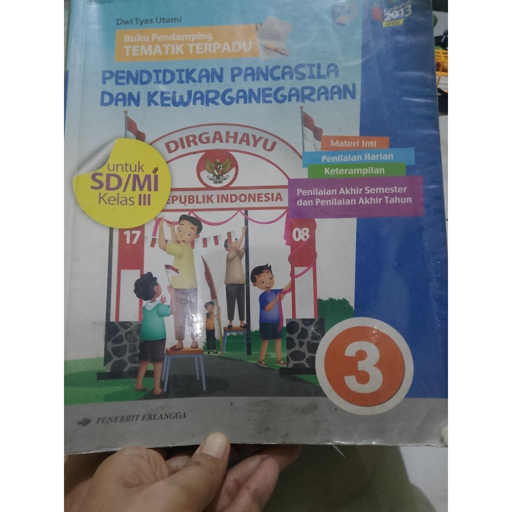 Buku paket pendidikan Pancasila PPKN kelas 3 SD Erlangga
