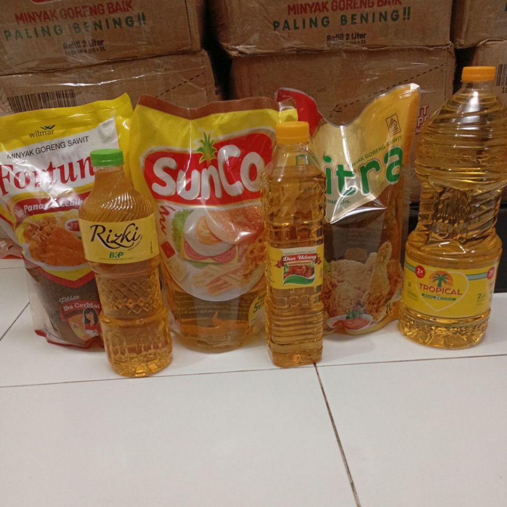 

Aneka minyak goreng premium asli