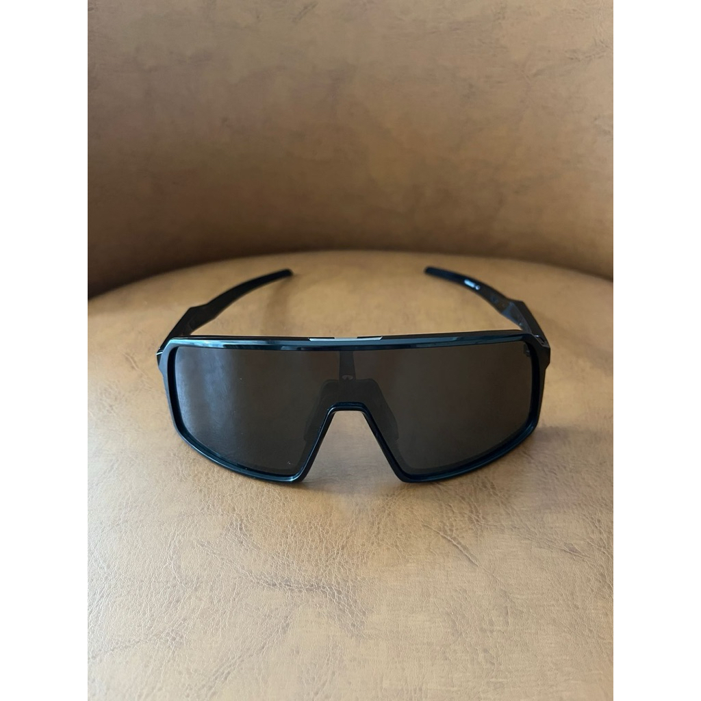 kacamata sepeda oakley hitam