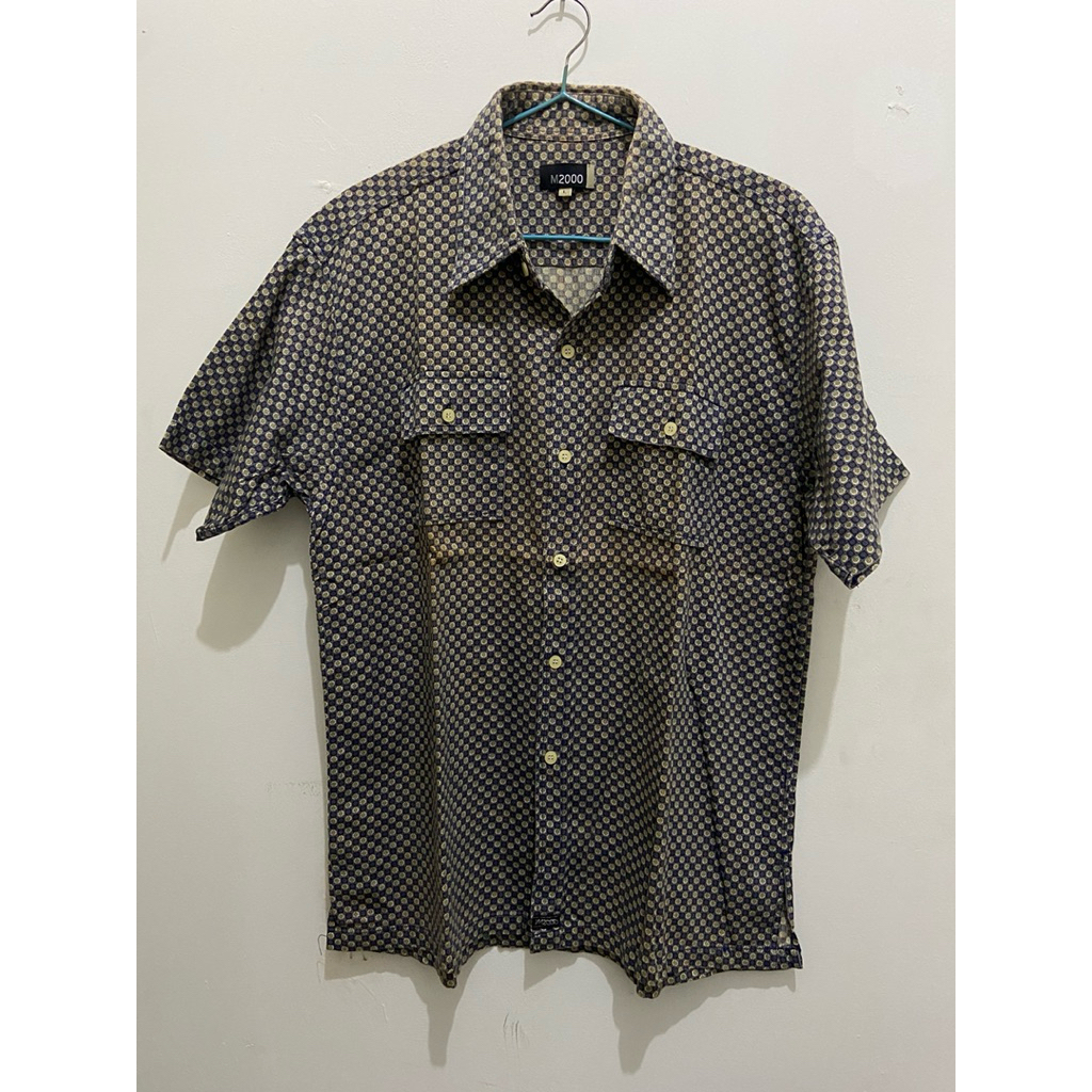M2000 - Kemeja Motif Pria | Preloved