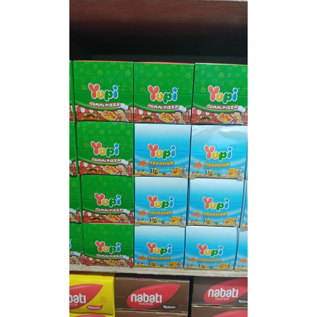 

yupi 1.000 gummy pizza dan aquarium isi 12pcs