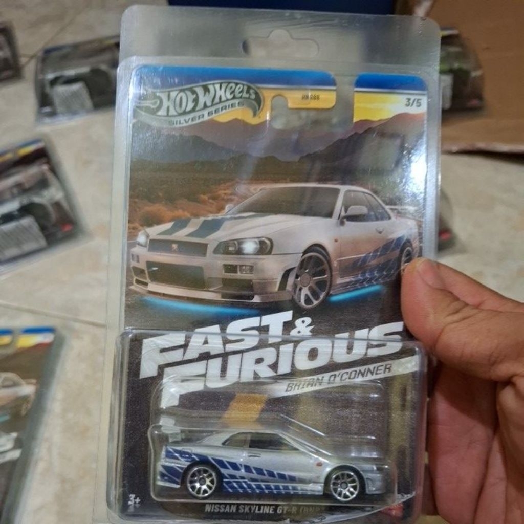 r34 nissan skyline hotwheel