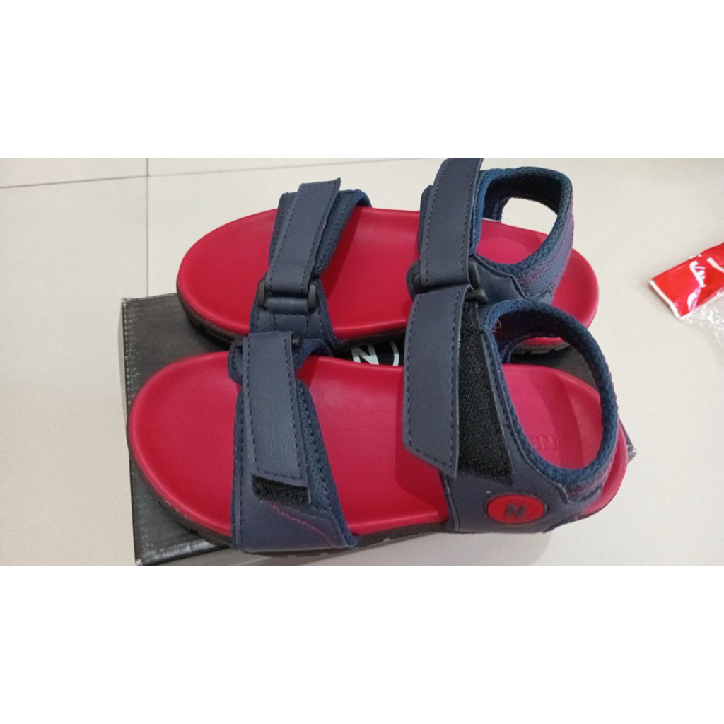 Sepatu anak anak sandal merk nevada size 30 orginal matahari