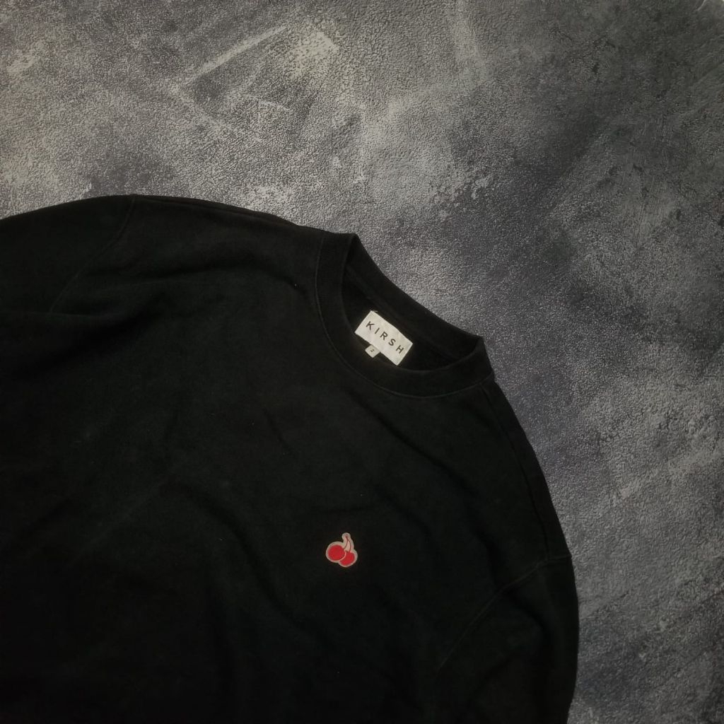 KIRSH crewneck black small logo patch