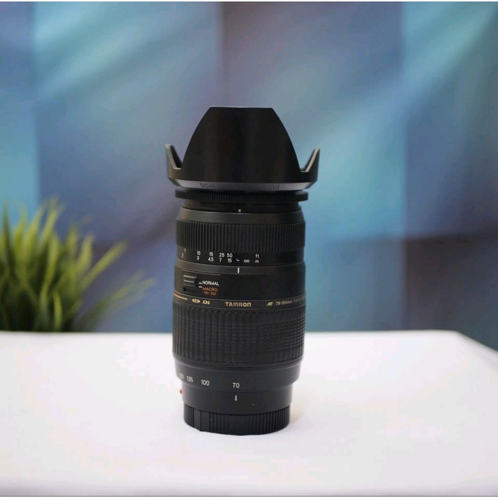 Lensa tele Sony A mount DSLR SLT Tamron 70-300mm 70-300