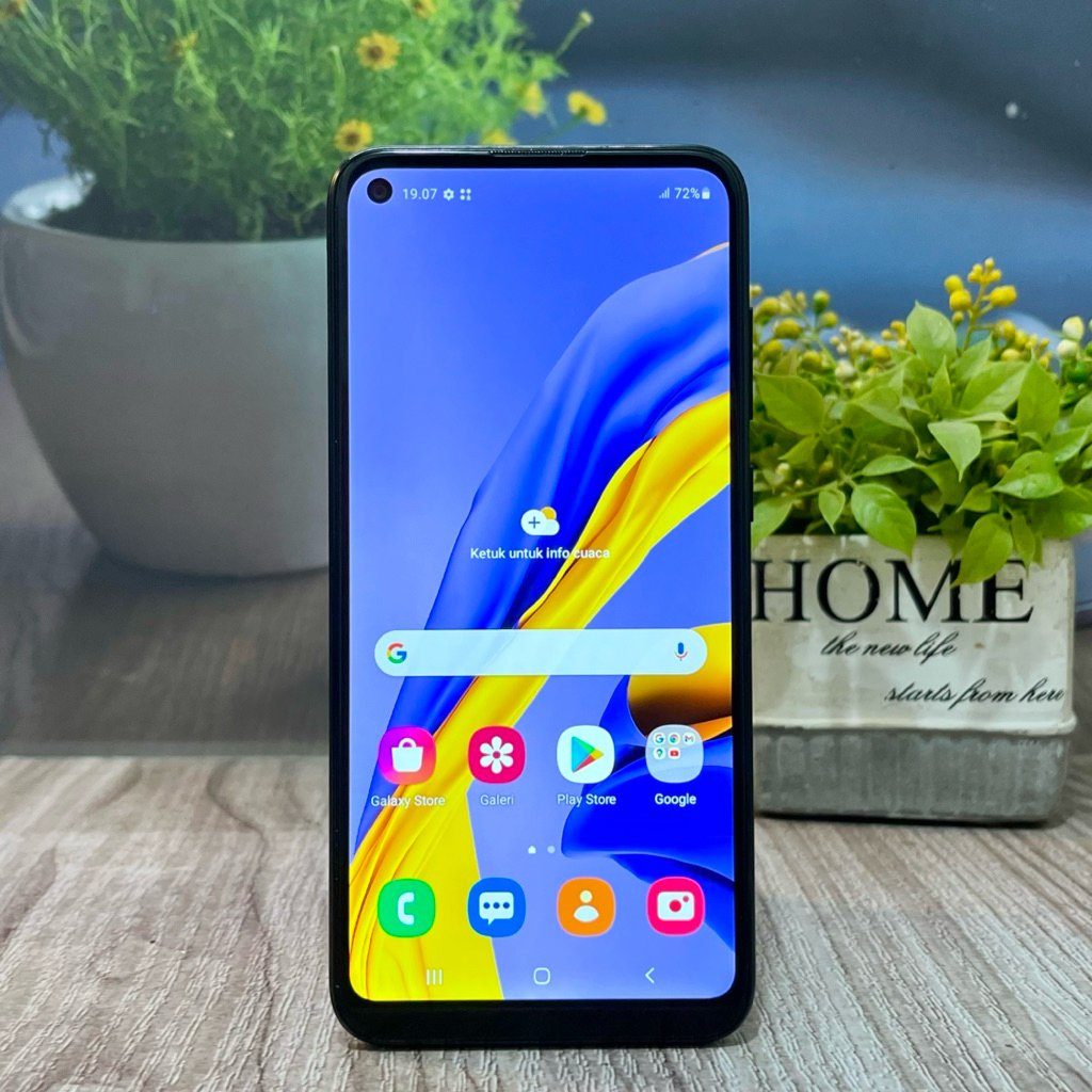 Samsung M11 Ram 3/32 GB Garansi resmi indonesia